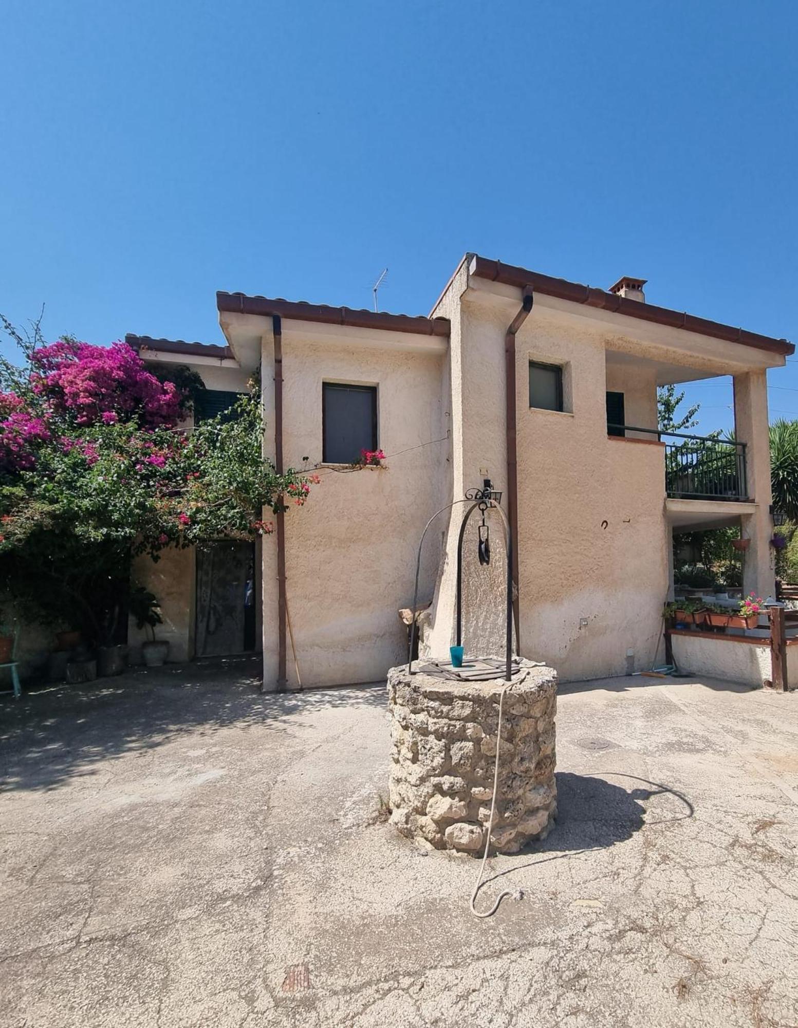 La Bouganville San Cataldo (Sicily)